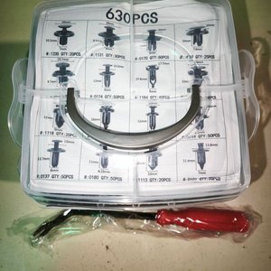 Kit de 630 Broches y Clips para Auto - imagen 3