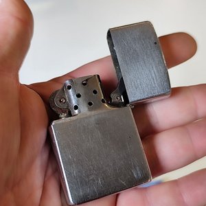 Encendedor Zippo Americano con Medalla Theodore Roosevelt y Logo Ejército de Chile - imagen 5