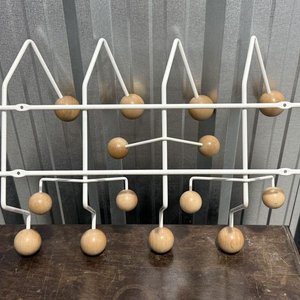 Perchero Moderno Blanco con Bolas de Madera - 14 Ganchos - imagen 8