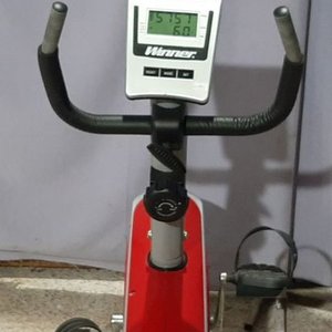 Bicicleta Ergométrica Horizontal Winner con Asiento Regulable - imagen 3
