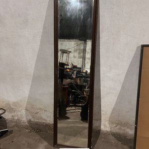 Espejo de Cuerpo Entero con Marco de Madera Oscura - imagen 2
