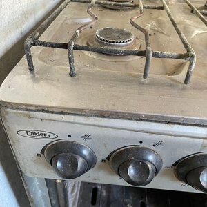 COCINA A GAS 4 HORNALLAS - imagen 3