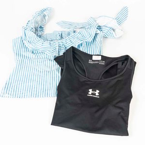 Musculosa Negra Under Armour Talle S y Blusa Rayada Celeste y Blanca - imagen 1