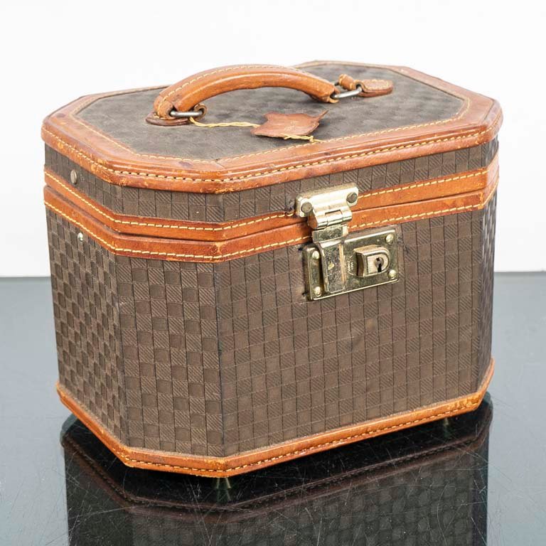 Item 2117251 - Image 0