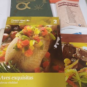 Lote de 13 Libros, Tabla de Dibujo con Regla y Estuche - imagen 13