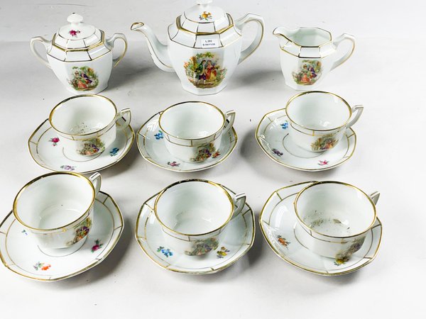 Porcelana alemana escena romántica para té - imagen 1