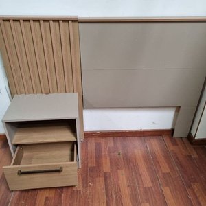 Respaldo de Sommier de 1 Plaza con Mesa de Luz Integrada - imagen 2