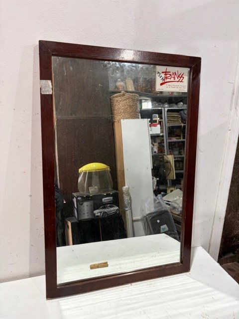 Espejo con Marco de Madera Oscura