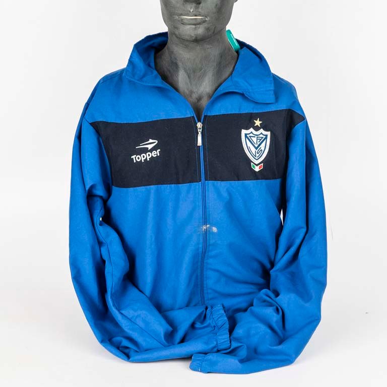 Lote anterior: Campera de entrenamiento Velez Sarfield oficial de tienda marca PENALTY