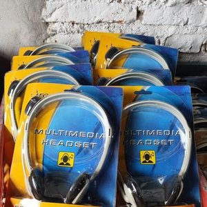 Lote siguiente: Lote de 2 Auriculares Multimedia Stereo