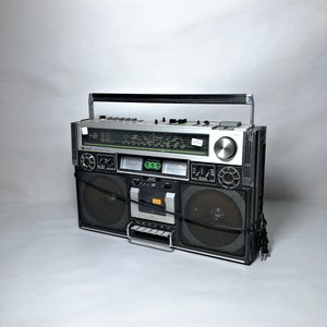 Lote anterior: Radio Grabador JVC Biphonic Estéreo con Doble Casetera y Parlantes Integrados