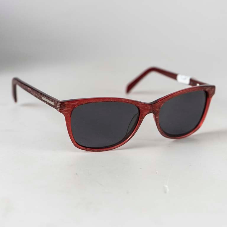 Lote anterior: Lentes de sol Domenego, par rojo con detalles