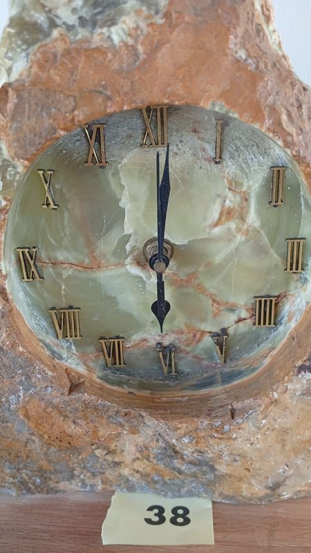 Reloj en piedra de jade antiguo - imagen 3