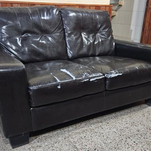 Lote anterior: Sillón de 2 Cuerpos Tapizado en Cuero Negro