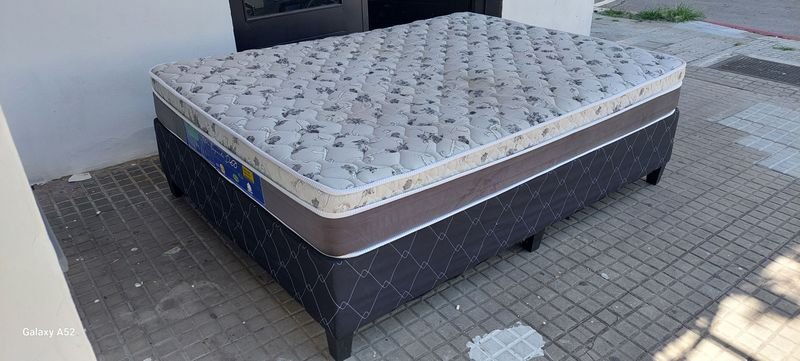 Camas de dos plazas en buen estado - imagen 3