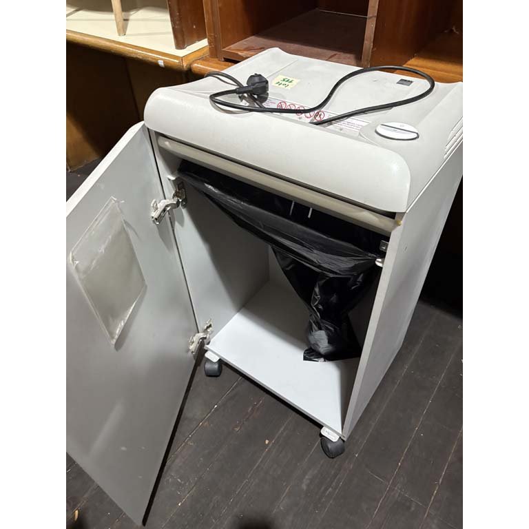 Item 2104657 - Image 1