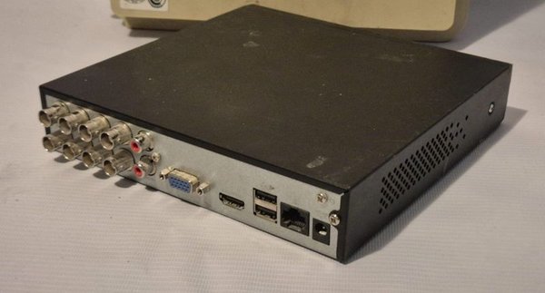 Cámaras de Seguridad y Consola Alhua DH-XVR1B08 - Gabinete Plástico - imagen 4