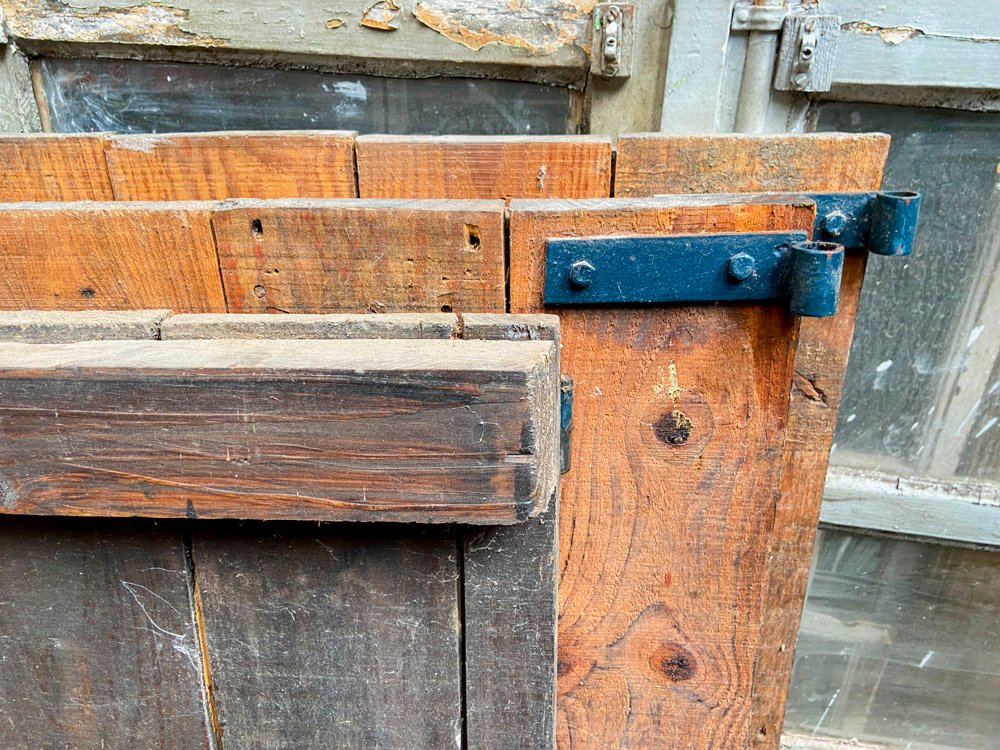 Puertas de madera con diseño antiguo - imagen 3