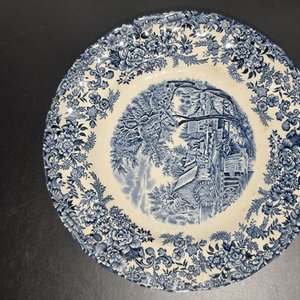 Juego de 4 Platos de Cerámica Inglesa con Decoración Azul y Escenas de Paisaje - imagen 7