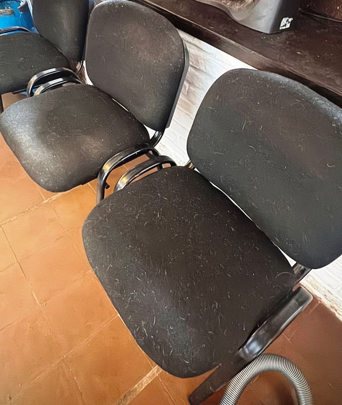 Sillas de oficina en buen estado - imagen 2