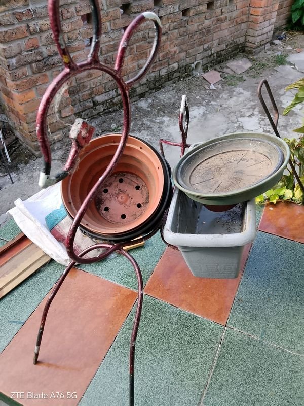 Item 889947 - Image 0