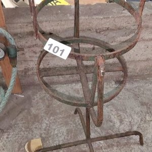 Lote siguiente: Soporte Metálico para Cementera