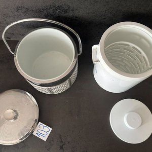 Lote anterior: Juego de 2 Hieleras Metálica y Plástica