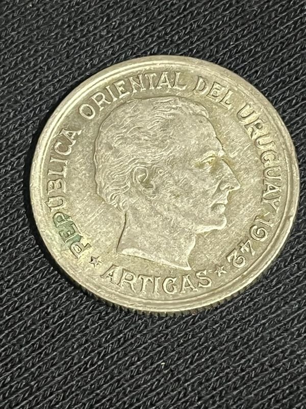 Moneda de 1 Peso Uruguay 1942 de Plata - Puma