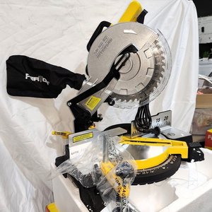 Sierra Ingletadora Ferton Pro Series 10" 2000W Nueva en Caja - imagen 3