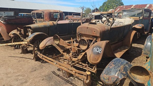 Lote de Autos Antiguos y Clásicos para Restaurar