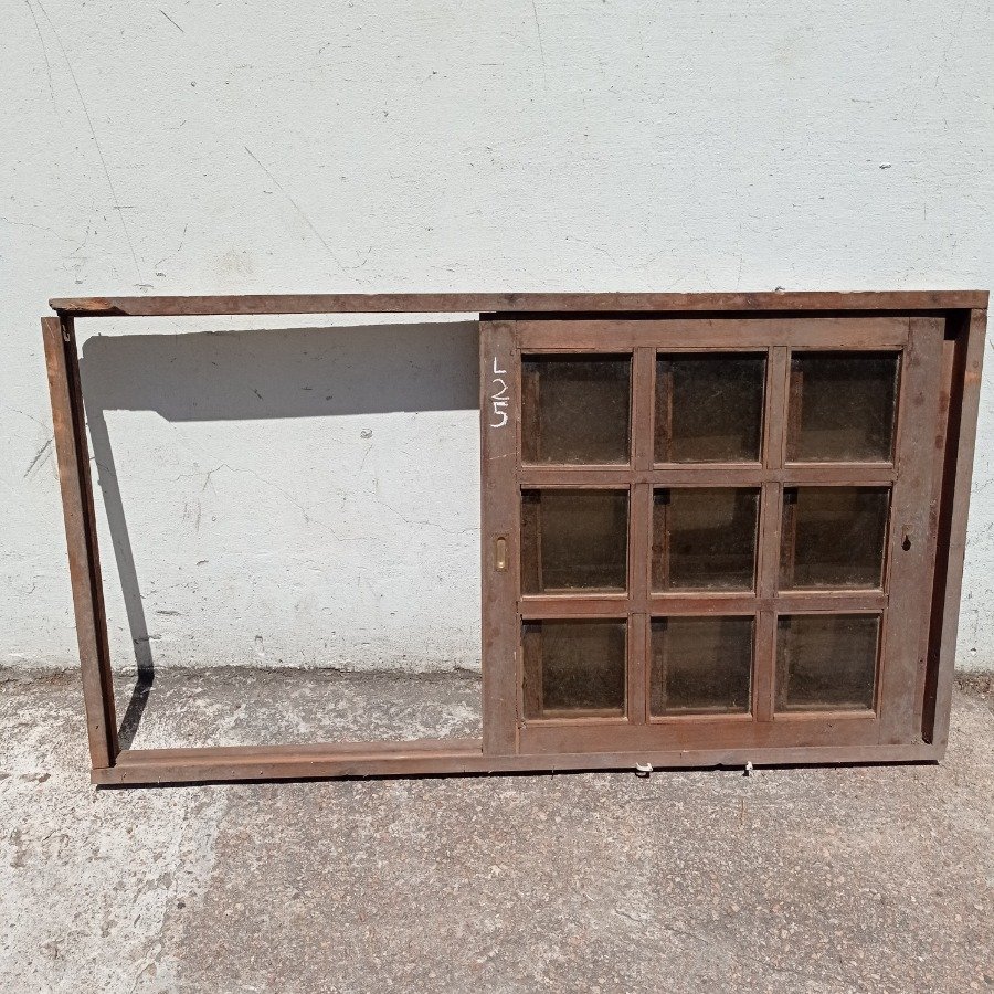 Item 16693 - Image 0