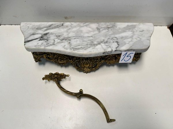 Consola de Bronce con Mármol y Diseño Ornado - imagen 1
