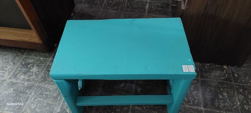 Mesa de madera azul con estilo y calidad - imagen 6