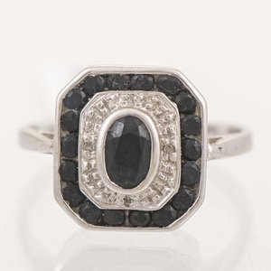 Lote siguiente: Anillo de Oro 18k con Zafiros y Brillantes