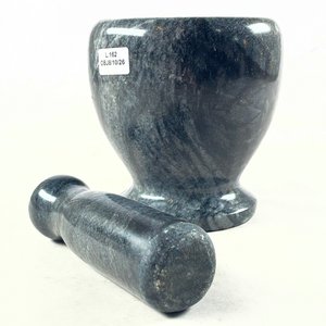 Mortero de Mármol Negro con Mano, 13 cm - imagen 3