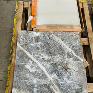 Lote siguiente: Lote de Cerámicas Importadas 75x75cm y 60x60cm