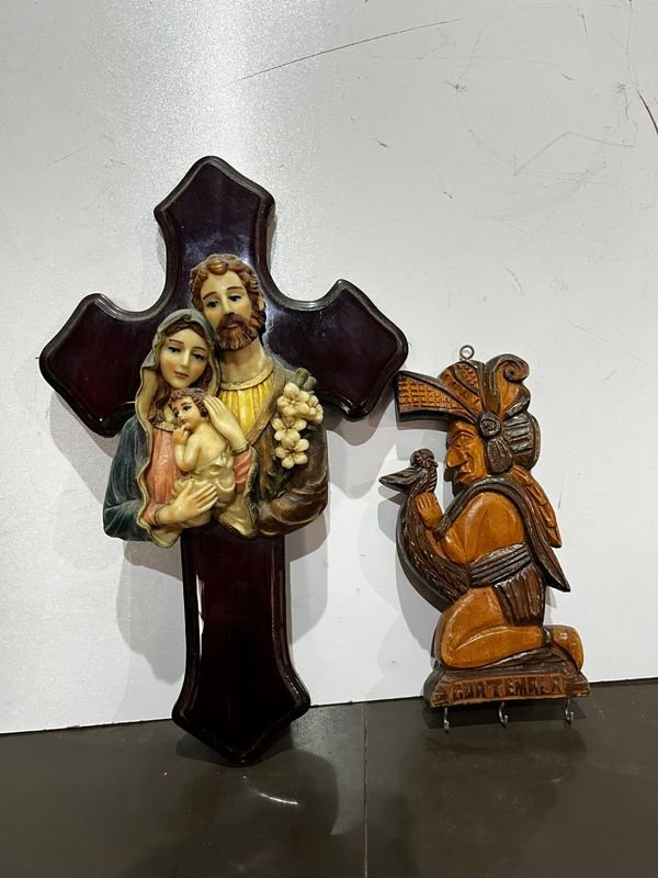 Figuras religiosas de madera y accesorios - imagen 4