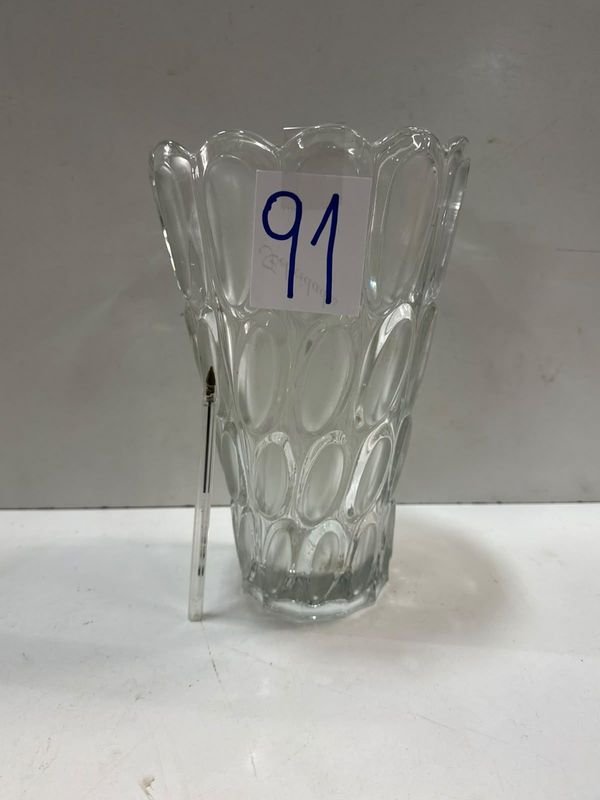 Florero de Vidrio Transparente con Diseño Ovalado