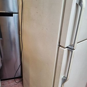 Heladera Norge con Freezer Superior, Tono Marfil - Funciona - imagen 2