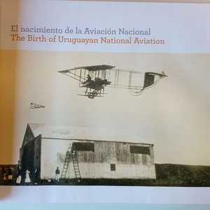 Libro "Fuerza Aérea Uruguaya" con Fotografías Históricas - imagen 7