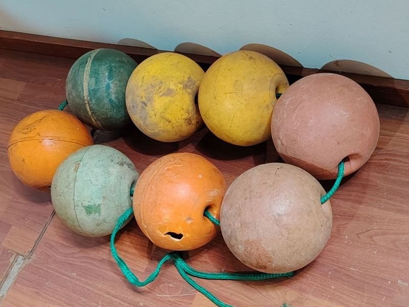 Juego de 8 Boyas de Pesca Redondas Multicolor con Rotura