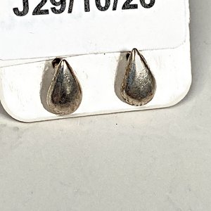 Par de Caravana de Plata con Diseño de Gota - imagen 2