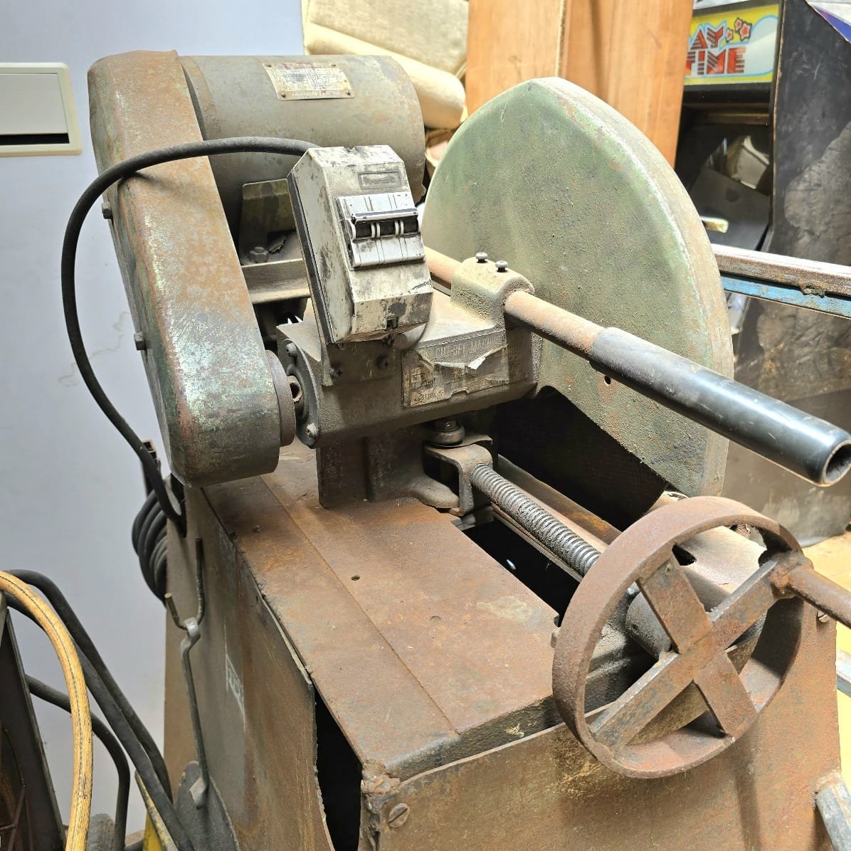 Item lote-66-sensitiva - Image 1