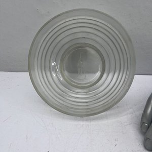 Bowl de Vidrio Transparente con Diseño Ondulado - imagen 3