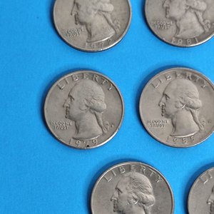 Lote de 19 Monedas Quarter Dólar de Diferentes Años - imagen 5