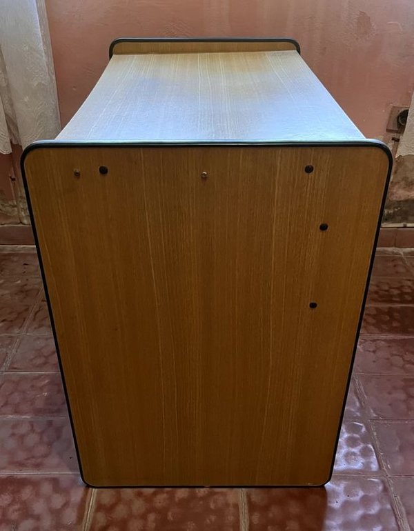 Escritorio Madera Laminada en Tono Claro con Cantos de Goma Negros con Dos Cajones - imagen 3