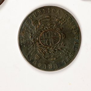 Lote de 5 Medallas y Monedas: Una con Esmalte y Escudo - imagen 7