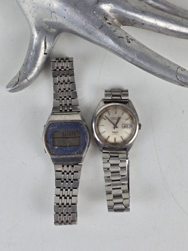 Par de Relojes Citizen Vintage Automático y Digital