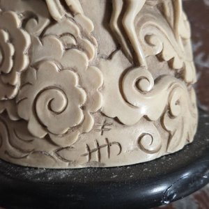 Colmillo Oriental Tallado en Pasta con Escenas Religiosas y Animales, 44 cm - imagen 6