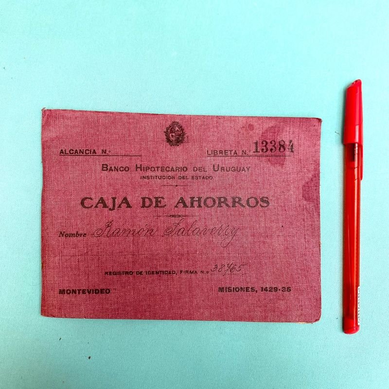 Libreta de Caja de Ahorros Antigua Banco Hipotecario del Uruguay